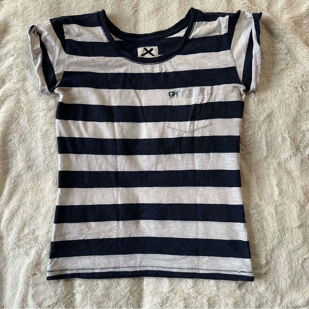 GILLY HICKS Striped Navy and White T-Shirt small